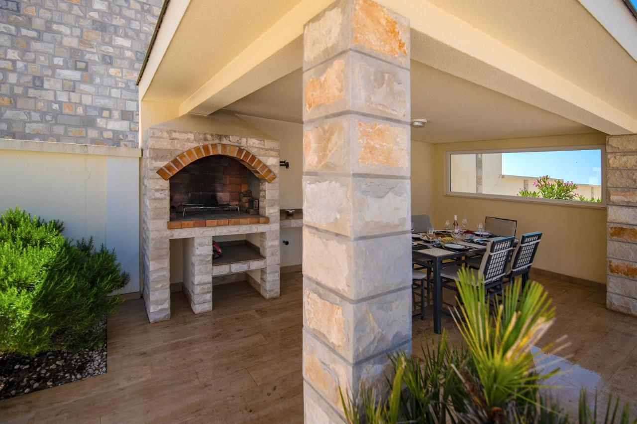 Luxury Villa Miriam With Private Pool And Jet Pool Near Dubrovnik Ivanica Ngoại thất bức ảnh