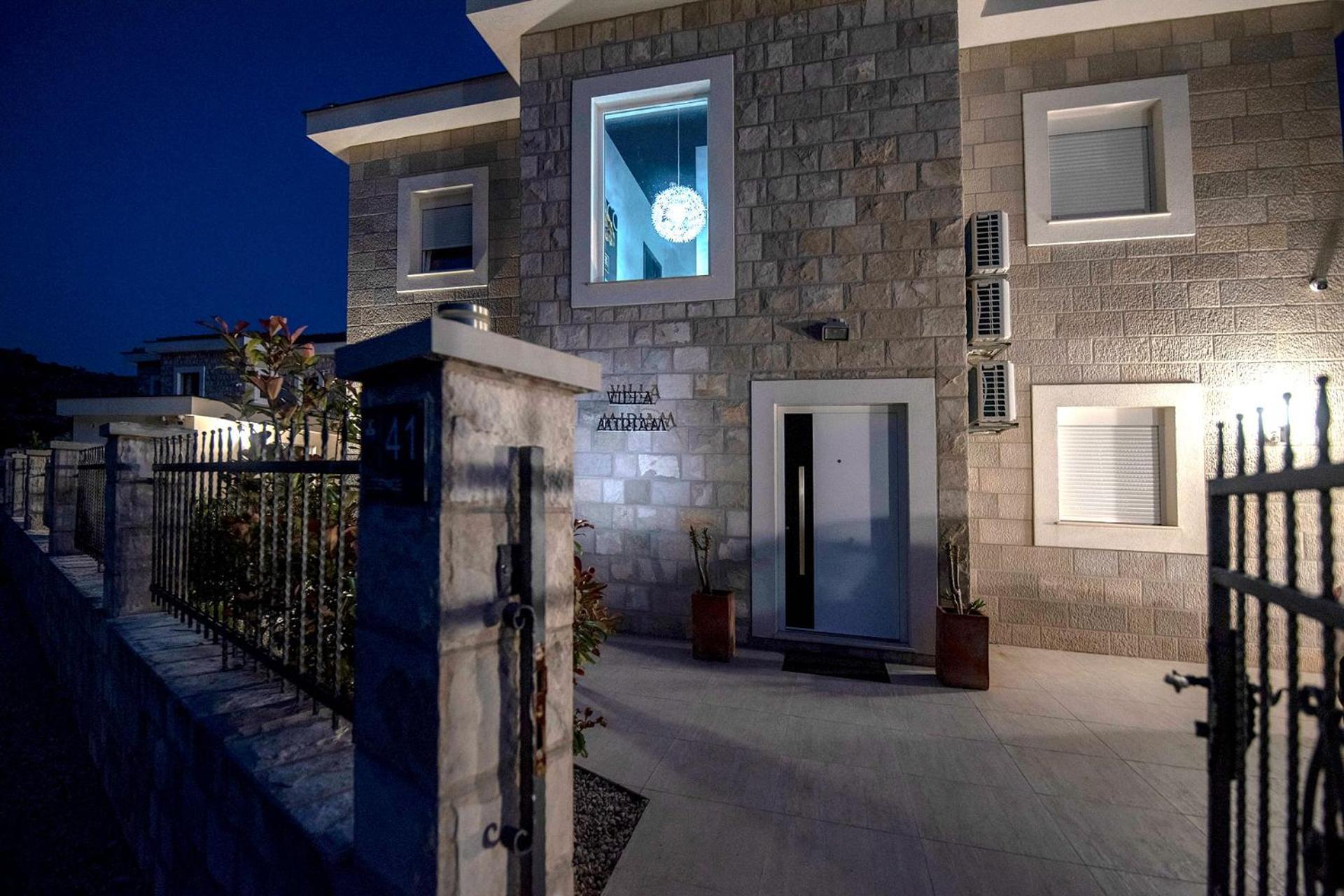 Luxury Villa Miriam With Private Pool And Jet Pool Near Dubrovnik Ivanica Ngoại thất bức ảnh